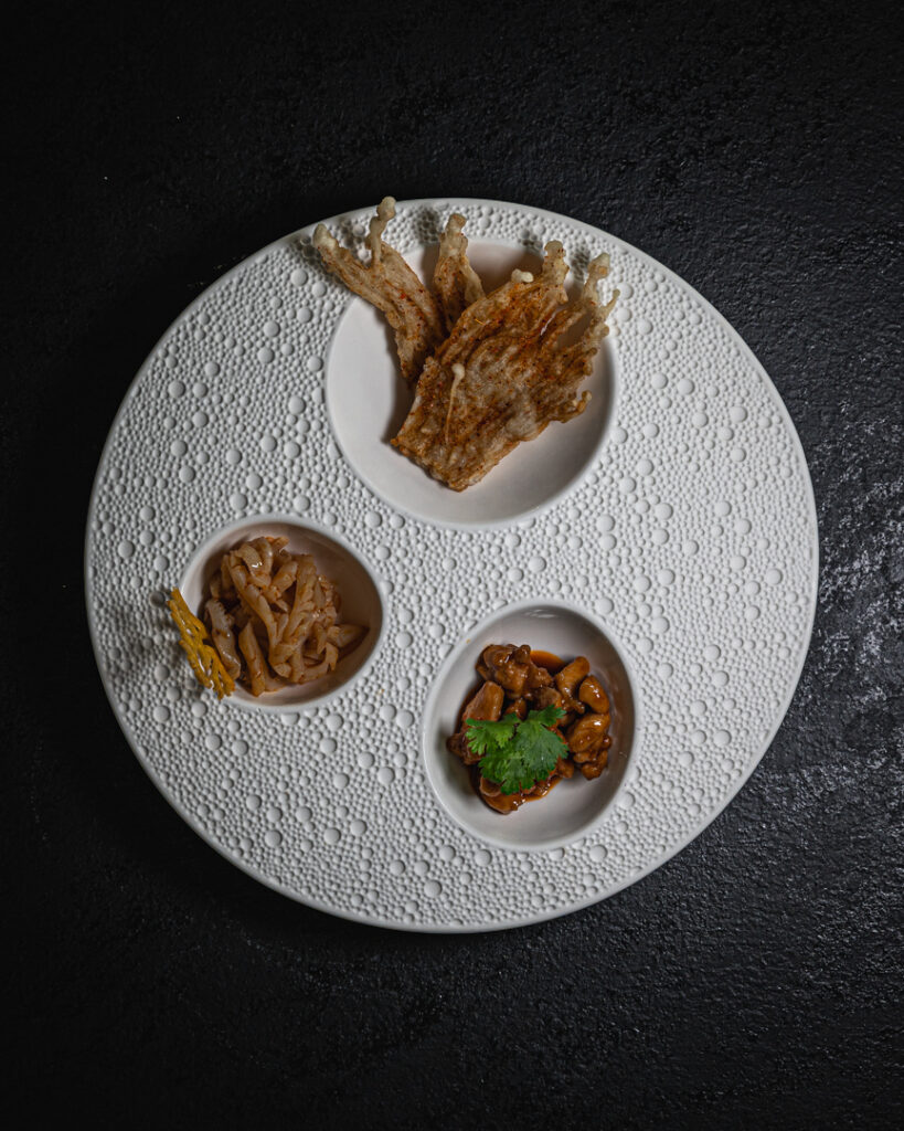 Piatto composto di antipasti del Menù dell’Anno del Cavallo di Fuoco